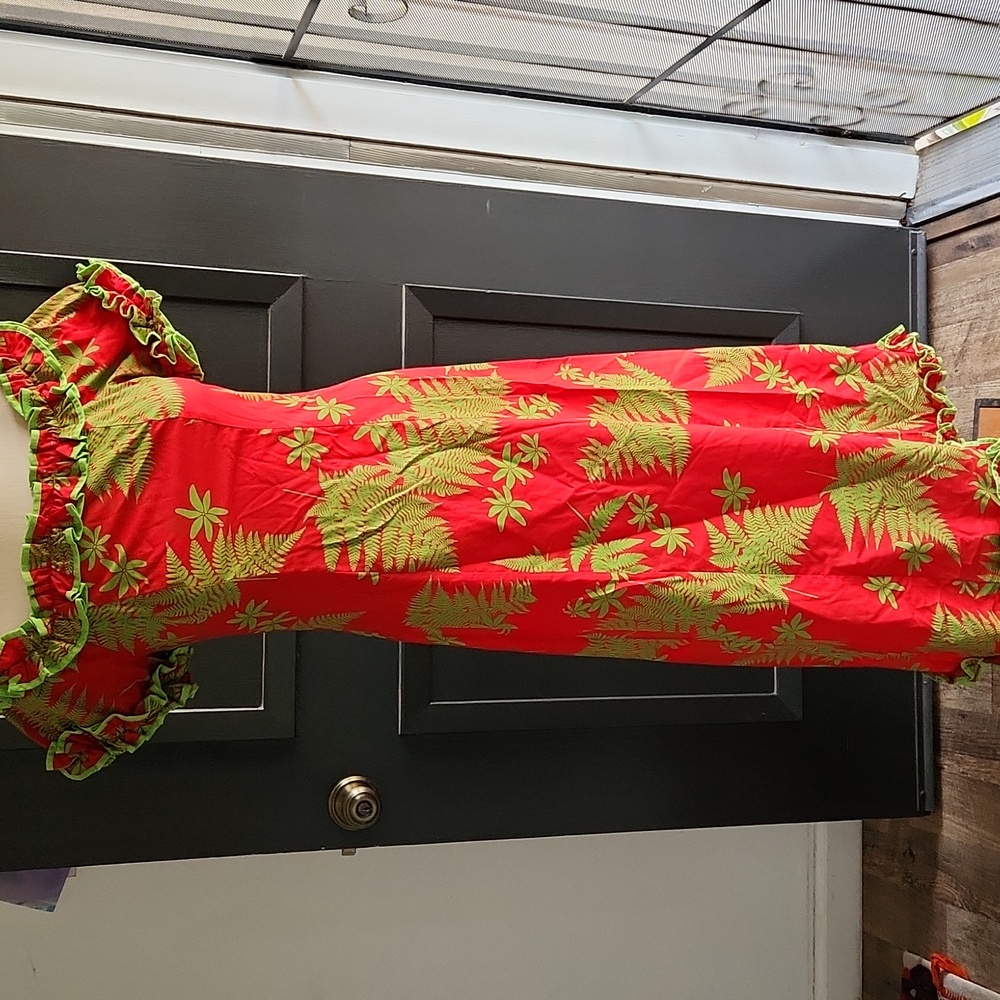 MD Fashion Made in Hawaii Dress Size Small